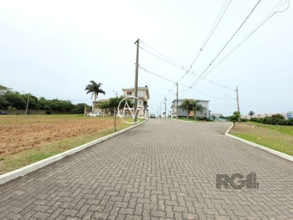 Terreno à venda  com 229m², Estrada Jorge Pereira Nunes no bairro Campo Novo em Porto Alegre