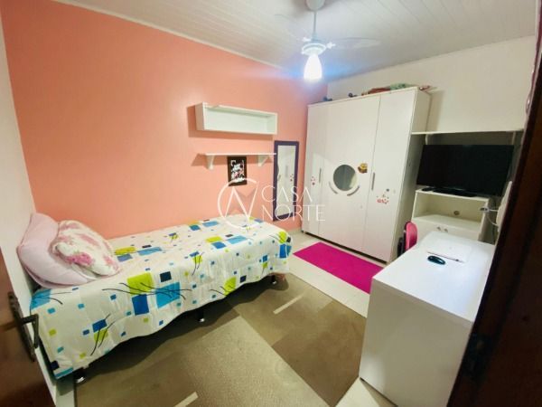 Casa à venda com 3 quartos, 300m², 1 suíte, 2 vagas, Rua Marcirio da Silva Barbosa no bairro Aberta dos Morros em Porto Alegre