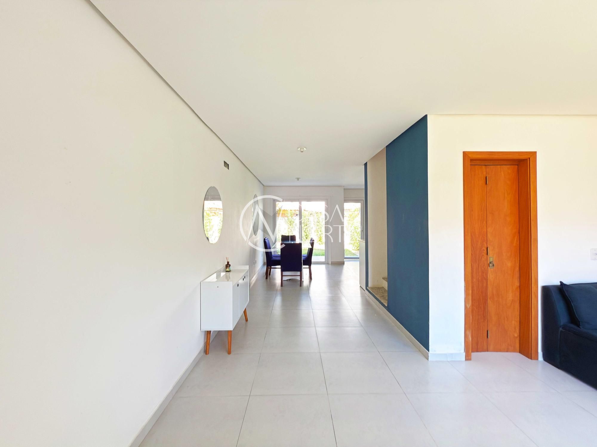 Casa à venda com 3 quartos, 121m², 1 suíte, 2 vagas, Rua Pau-Brasil no bairro Hípica em Porto Alegre