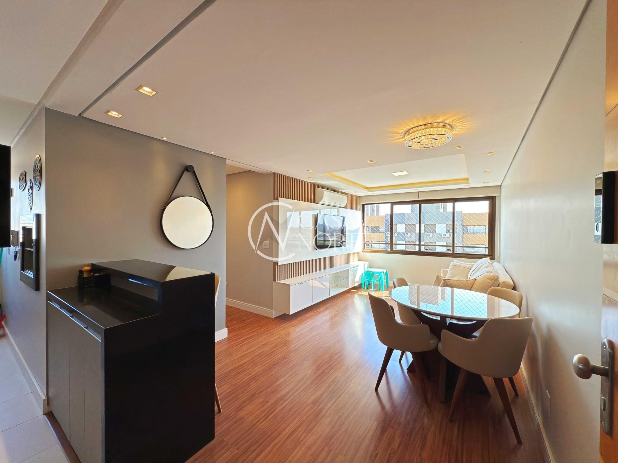 Apartamento à venda com 3 quartos, 76m², 1 suíte, 1 vaga, Travessa Escobar no bairro Camaquã em Porto Alegre