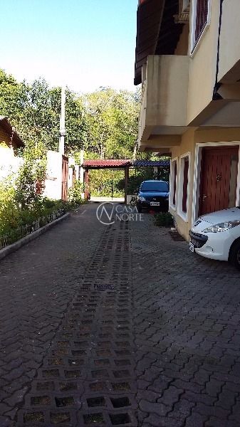 Casa de Condomínio à venda com 3 quartos, 83m², 1 suíte, 1 vaga, Rua Francisco Bortoluzzi no bairro Ipanema em Porto Alegre