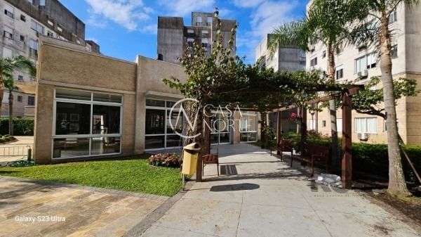 Apartamento à venda com 2 quartos, 46m², 1 vaga, Avenida Juca Batista no bairro Cavalhada em Porto Alegre