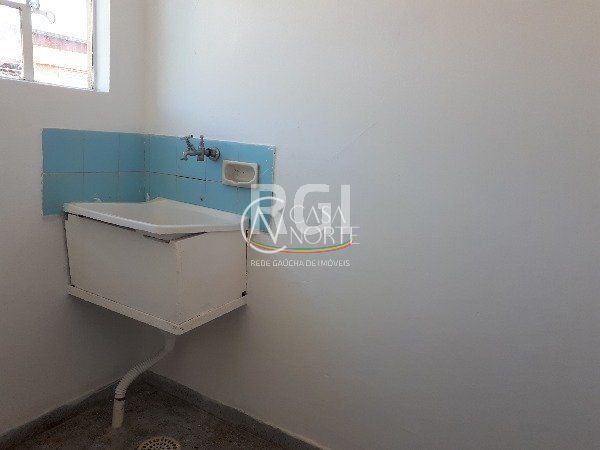 Apartamento à venda com 2 quartos, 46m², 1 vaga, Travessa Escobar no bairro Camaquã em Porto Alegre