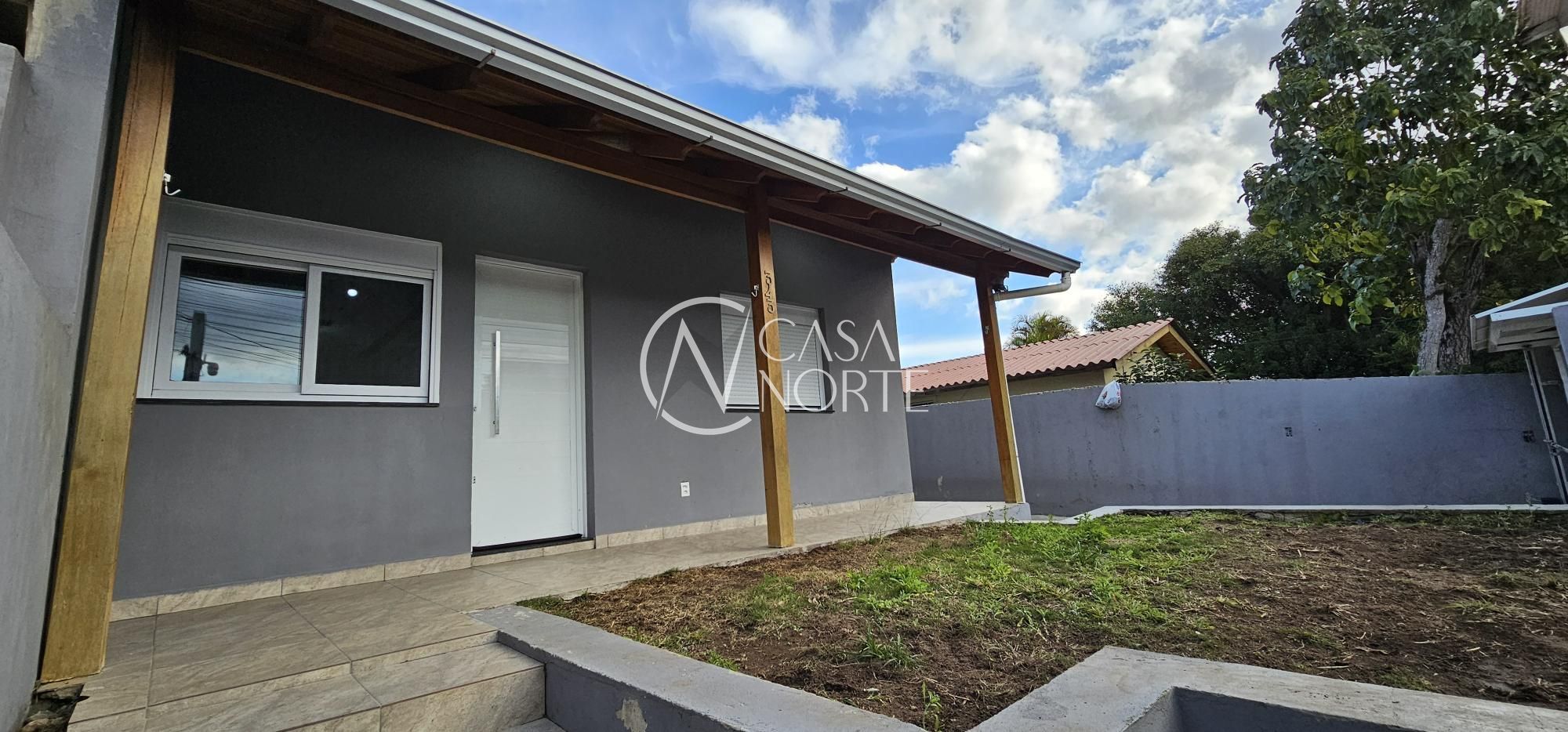 Casa à venda com 3 quartos, 170m², 2 suítes, 3 vagas, Rua Victor Issler no bairro Espírito Santo em Porto Alegre