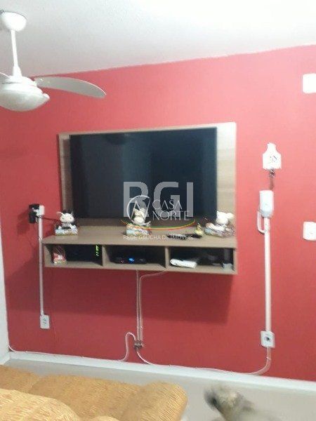 Apartamento à venda com 2 quartos, 39m², Estrada João de Oliveira Remiao no bairro Lomba do Pinheiro em Porto Alegre