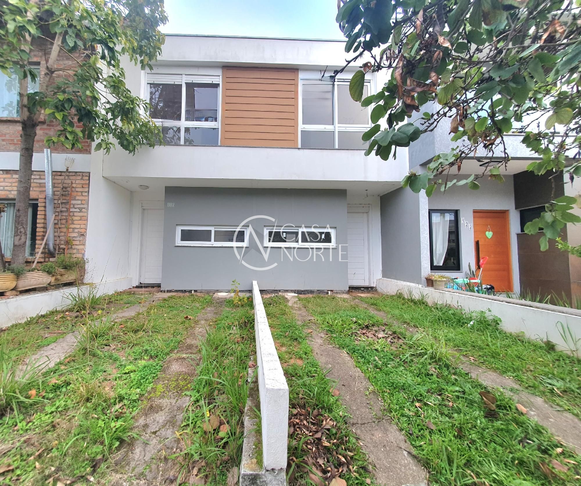 Casa à venda com 2 quartos, 77m², 2 suítes, 2 vagas, Rua Álamo no bairro Hípica em Porto Alegre