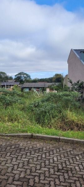 Terreno à venda  com 300m², Estrada Aracaju no bairro Vila Nova em Porto Alegre