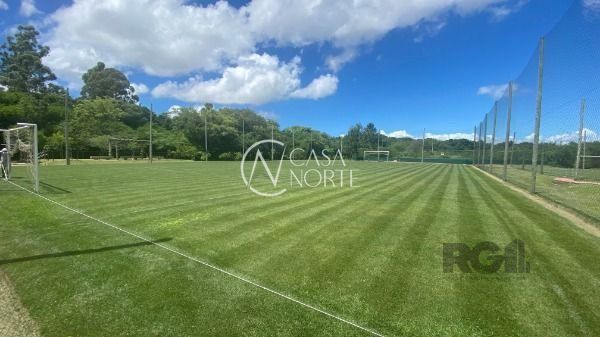 Terreno à venda  com 611m², Estrada das Três Meninas no bairro Vila Nova em Porto Alegre