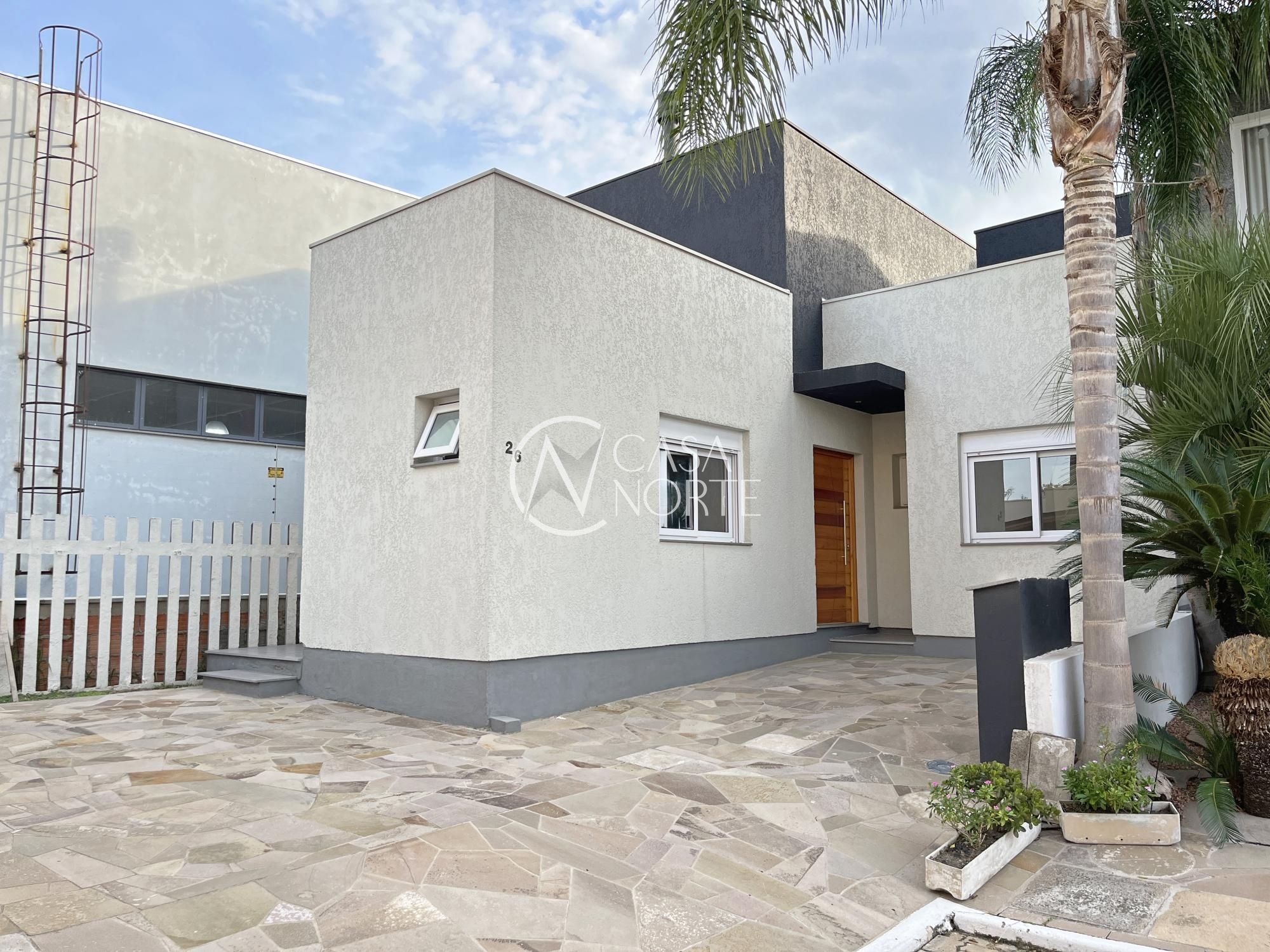 Casa à venda com 3 quartos, 108m², 2 suítes, 3 vagas, Rua Eroni Soares Machado no bairro Hípica em Porto Alegre