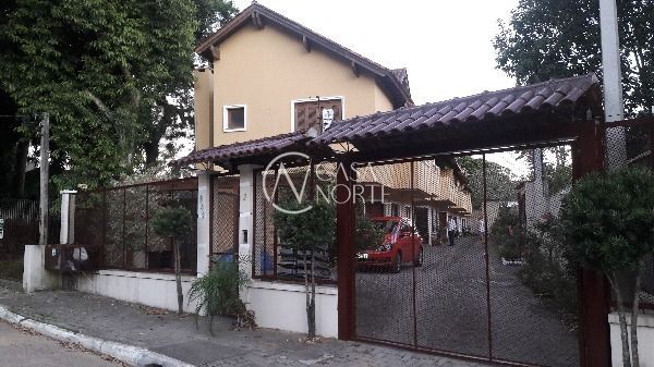 Casa de Condomínio à venda com 3 quartos, 83m², 1 suíte, 1 vaga, Rua Francisco Bortoluzzi no bairro Ipanema em Porto Alegre