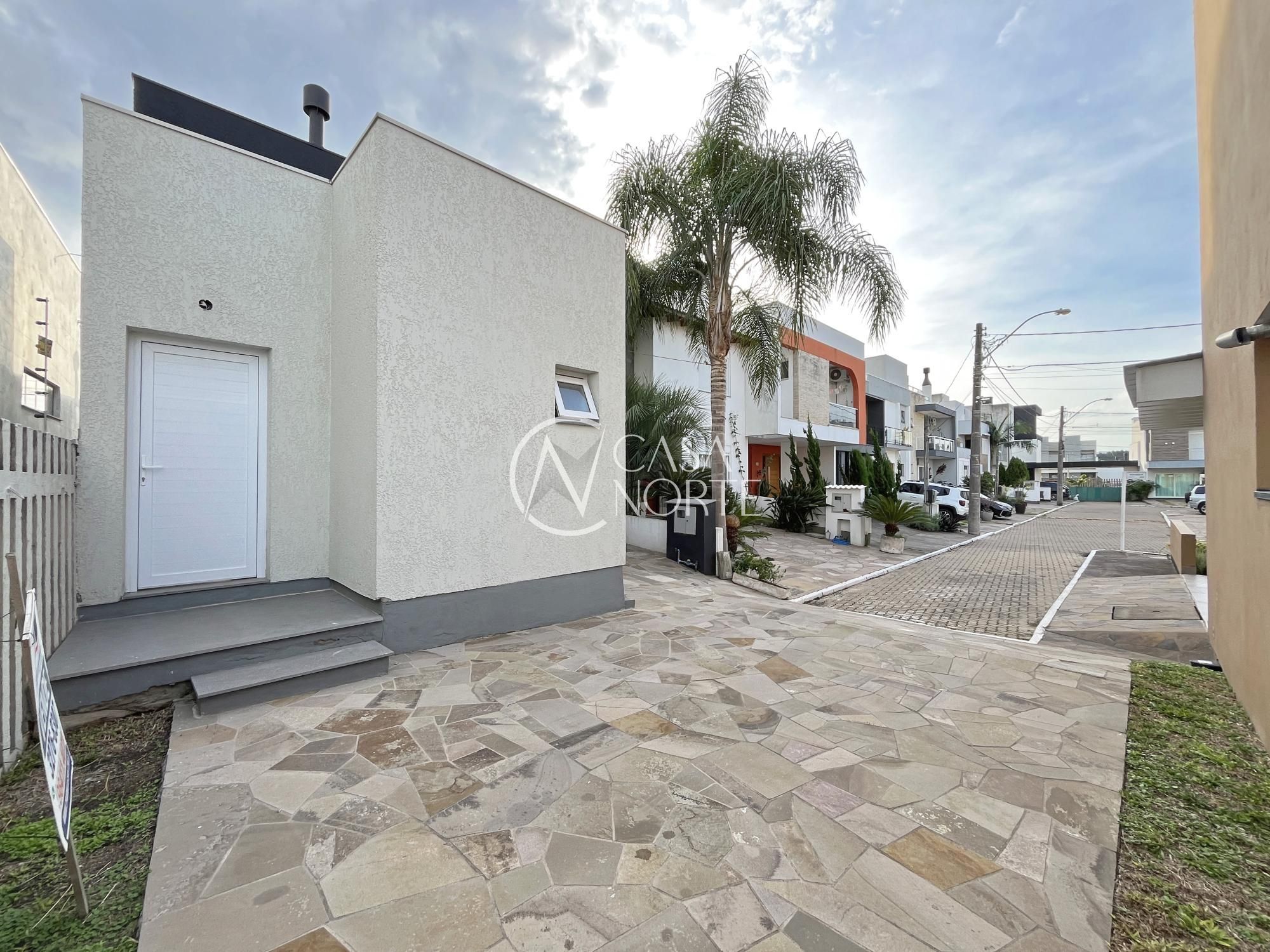 Casa à venda com 3 quartos, 108m², 2 suítes, 3 vagas, Rua Eroni Soares Machado no bairro Hípica em Porto Alegre