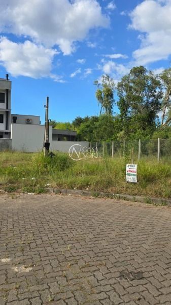 Terreno à venda  com 192m², Rua Alessandra Sanhudo Malinski no bairro Hípica em Porto Alegre