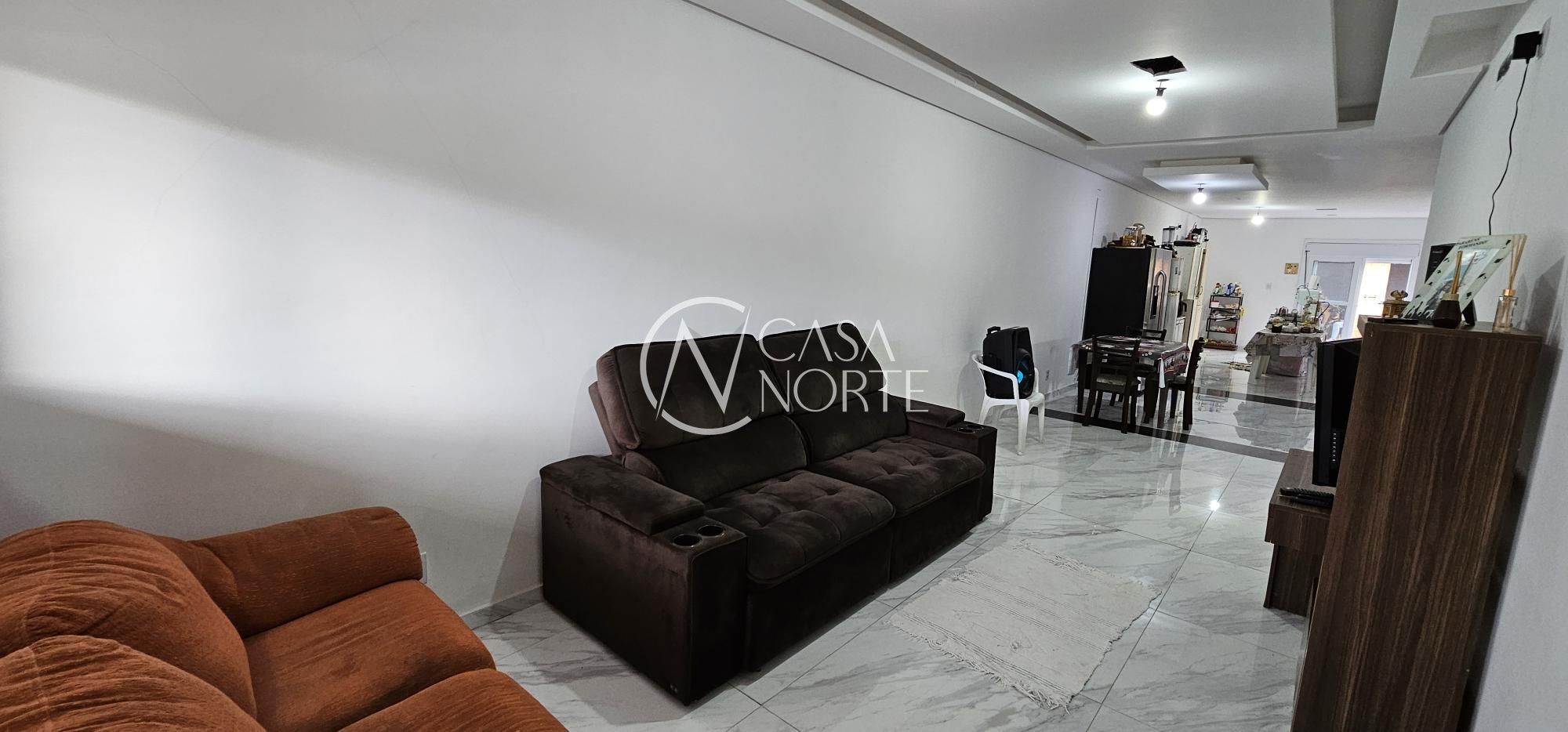 Casa à venda com 3 quartos, 170m², 2 suítes, 3 vagas, Rua Victor Issler no bairro Espírito Santo em Porto Alegre