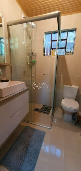 Casa à venda com 3 quartos, 120m², 5 vagas, Rua Hygino Russi Lima no bairro Ponta Grossa em Porto Alegre