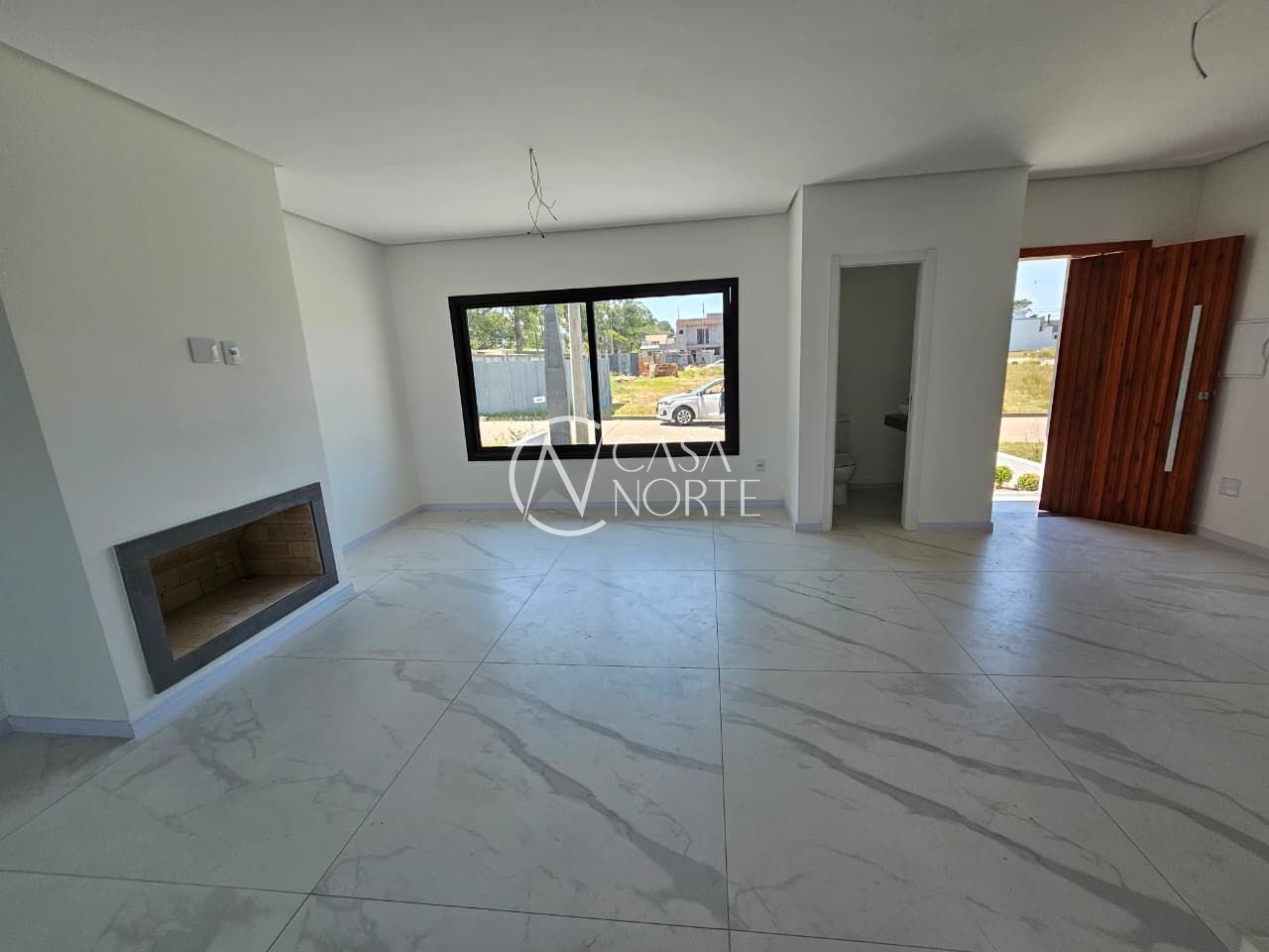 Casa de Condomínio à venda com 3 quartos, 149m², 3 suítes, 2 vagas, Avenida Juca Batista no bairro Hípica em Porto Alegre