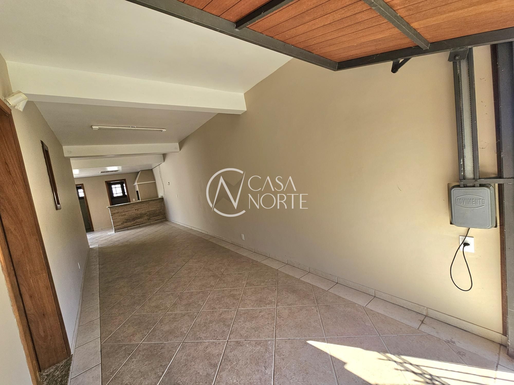 Casa à venda com 3 quartos, 196m², 1 suíte, 4 vagas, Rua Doutor Lauro Miguel Sturm no bairro Aberta dos Morros em Porto Alegre