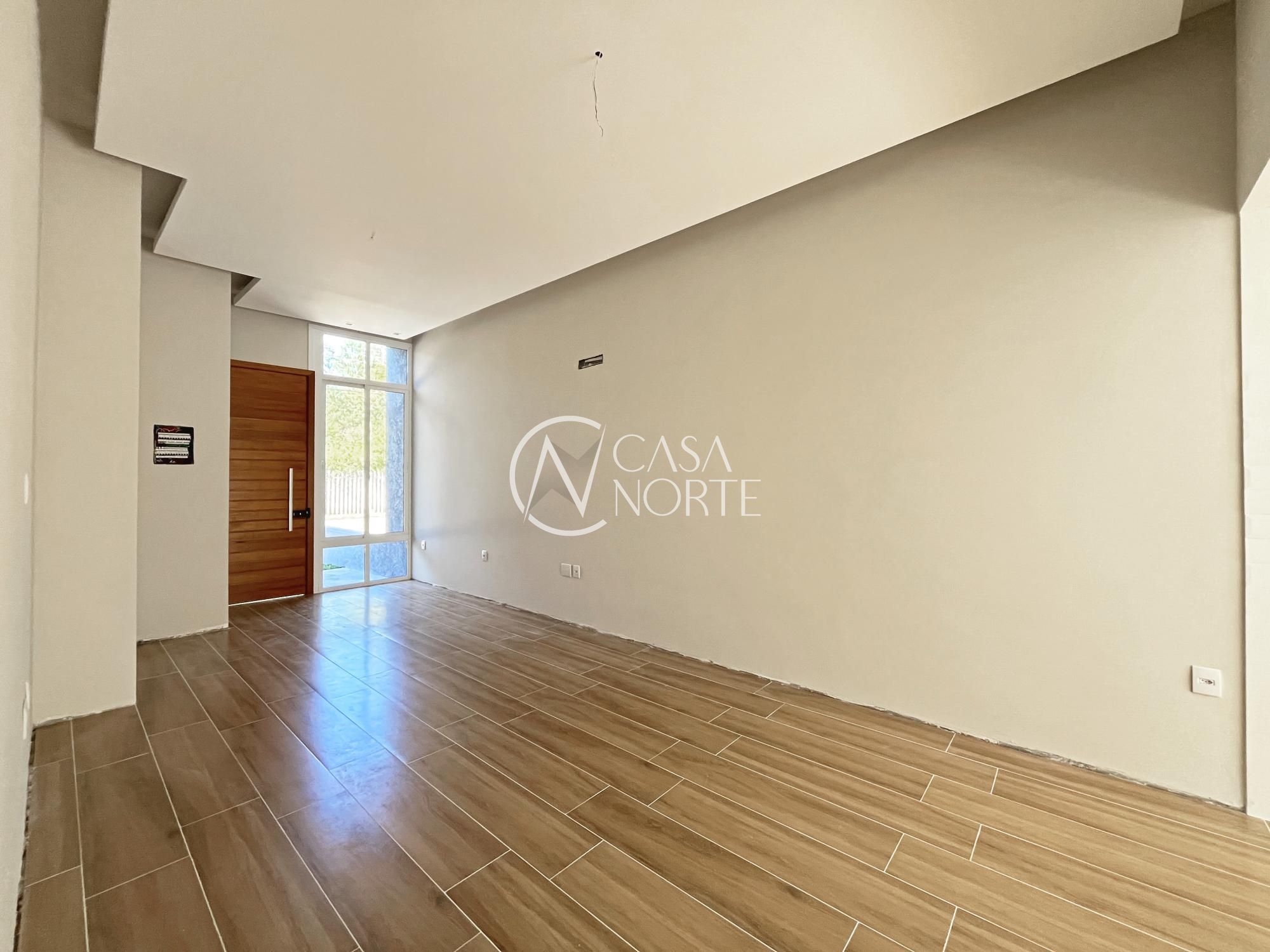 Casa à venda com 2 quartos, 65m², 1 suíte, 2 vagas, Rua Fernando Jorge Schneider no bairro Hípica em Porto Alegre