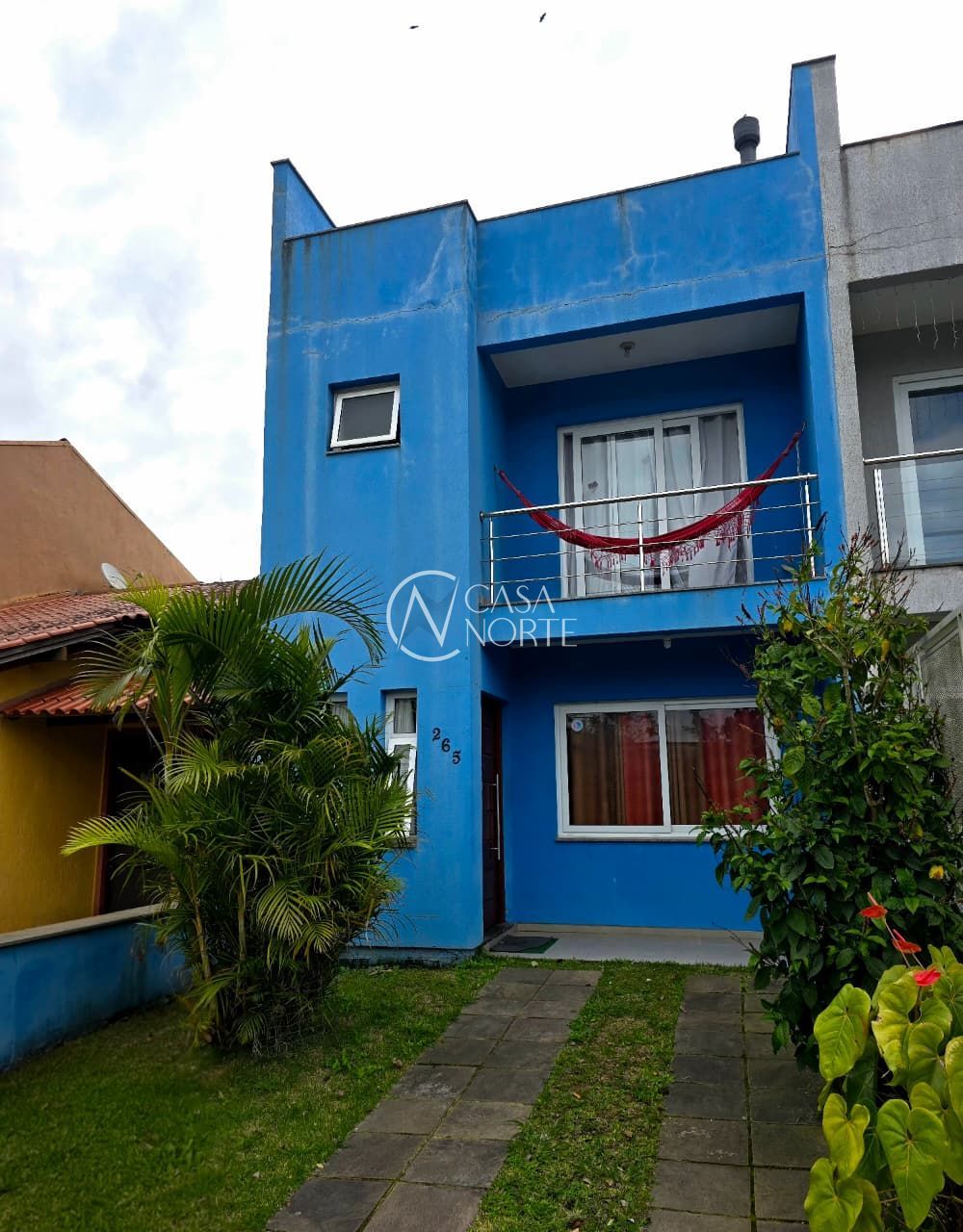 Casa à venda com 3 quartos, 188m², 1 suíte, 1 vaga, Rua Fernando Jorge Schneider no bairro Hípica em Porto Alegre