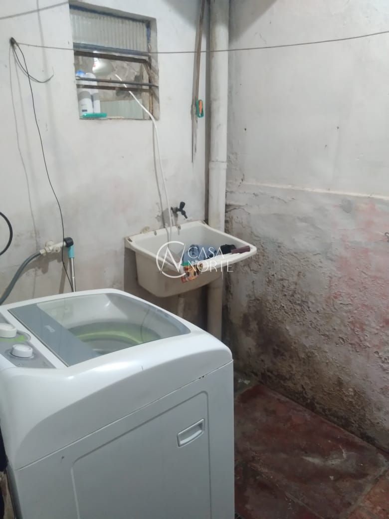 Casa à venda com 3 quartos, 75m², 5 vagas, Rua David Cherman no bairro Restinga em Porto Alegre