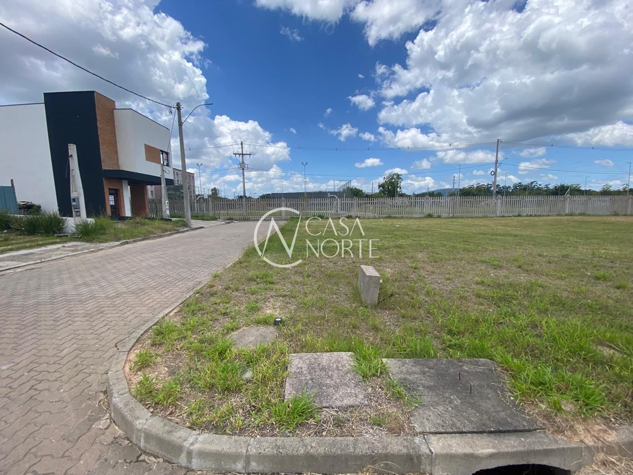 Terreno à venda  com 138m², Rua Lucindo Antônio Bottin no bairro Hípica em Porto Alegre