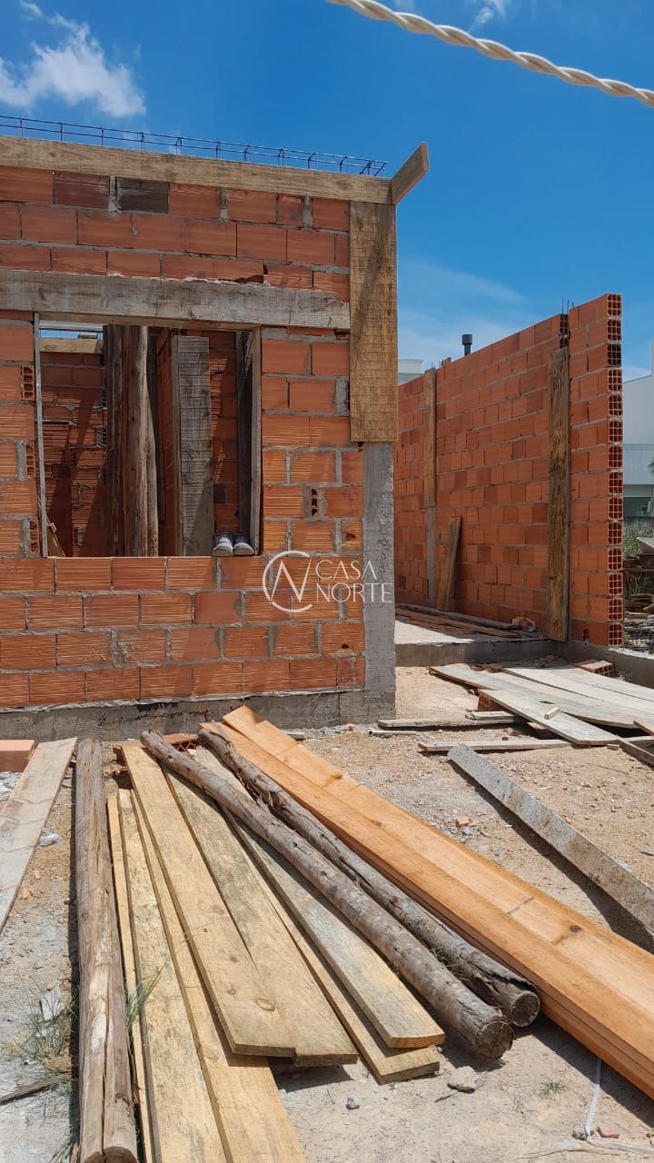 Casa à venda com 2 quartos, 137m², 1 suíte, 2 vagas, Rua Jorge Babot Miranda no bairro Aberta dos Morros em Porto Alegre