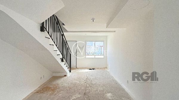 Casa à venda com 2 quartos, 87m², 1 vaga, Estrada Cristiano Kraemer no bairro Vila Nova em Porto Alegre
