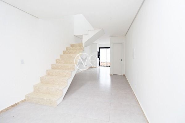 Casa à venda com 2 quartos, 96m², 2 suítes, 2 vagas, Rua Manoel Braga Gastal no bairro Hípica em Porto Alegre