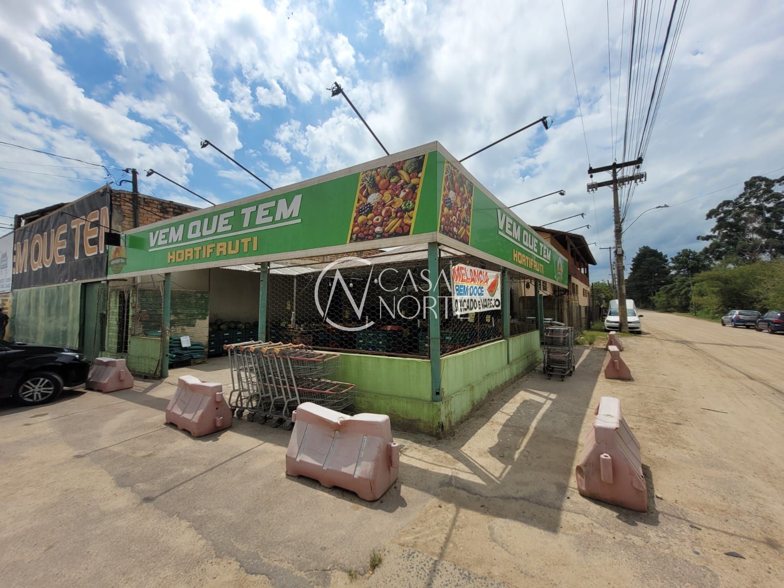 Casa à venda com 3 quartos, 368m², 1 suíte, 1 vaga, Avenida Principal da Ponta Grossa no bairro Ponta Grossa em Porto Alegre