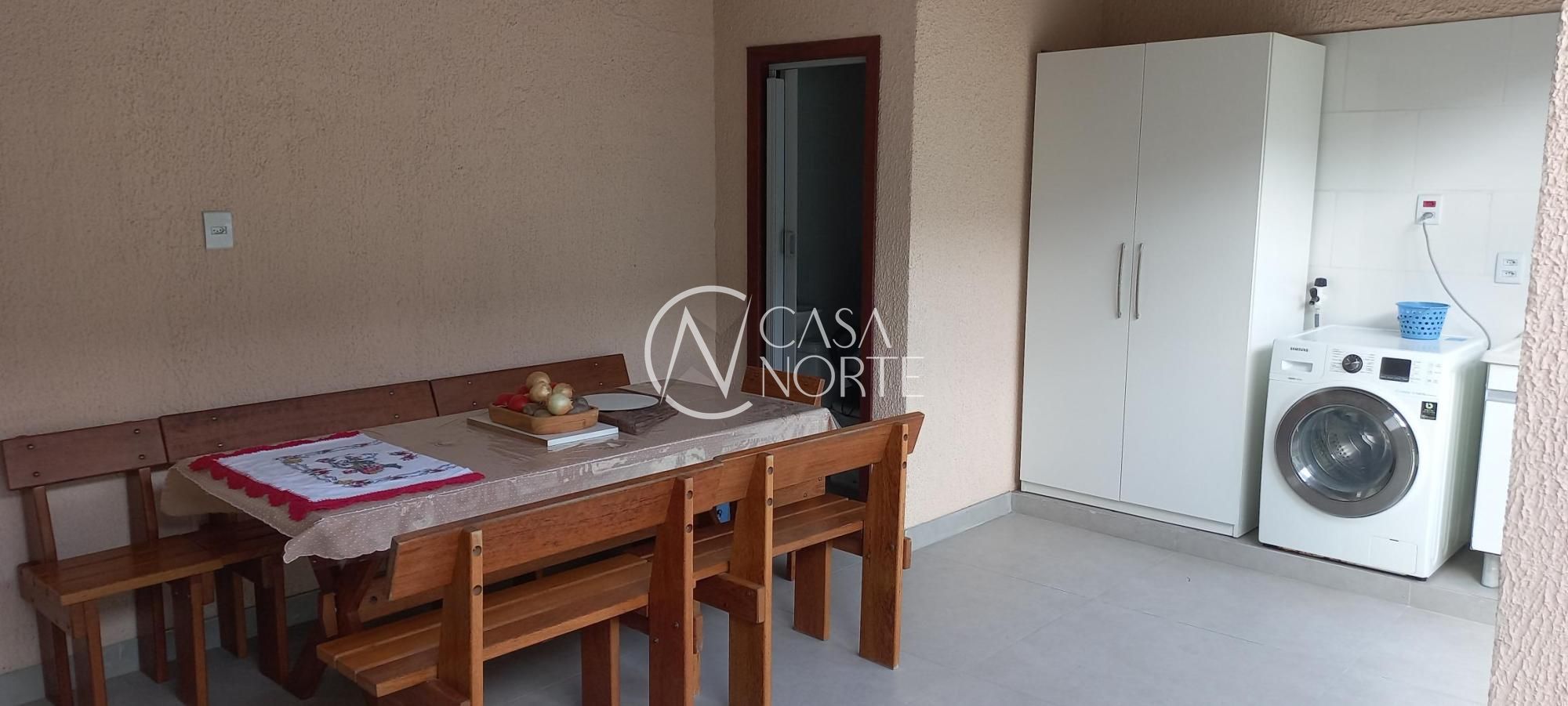 Casa à venda com 2 quartos, 125m², 1 suíte, 2 vagas, Rua Celso Dias Dihl no bairro Restinga em Porto Alegre