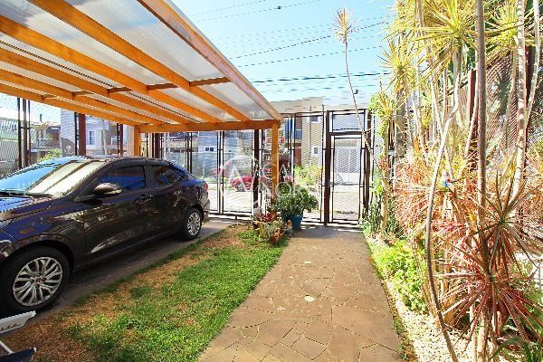 Casa à venda com 3 quartos, 159m², 1 suíte, 1 vaga, Rua Fabiana Kila de Avila no bairro Hípica em Porto Alegre