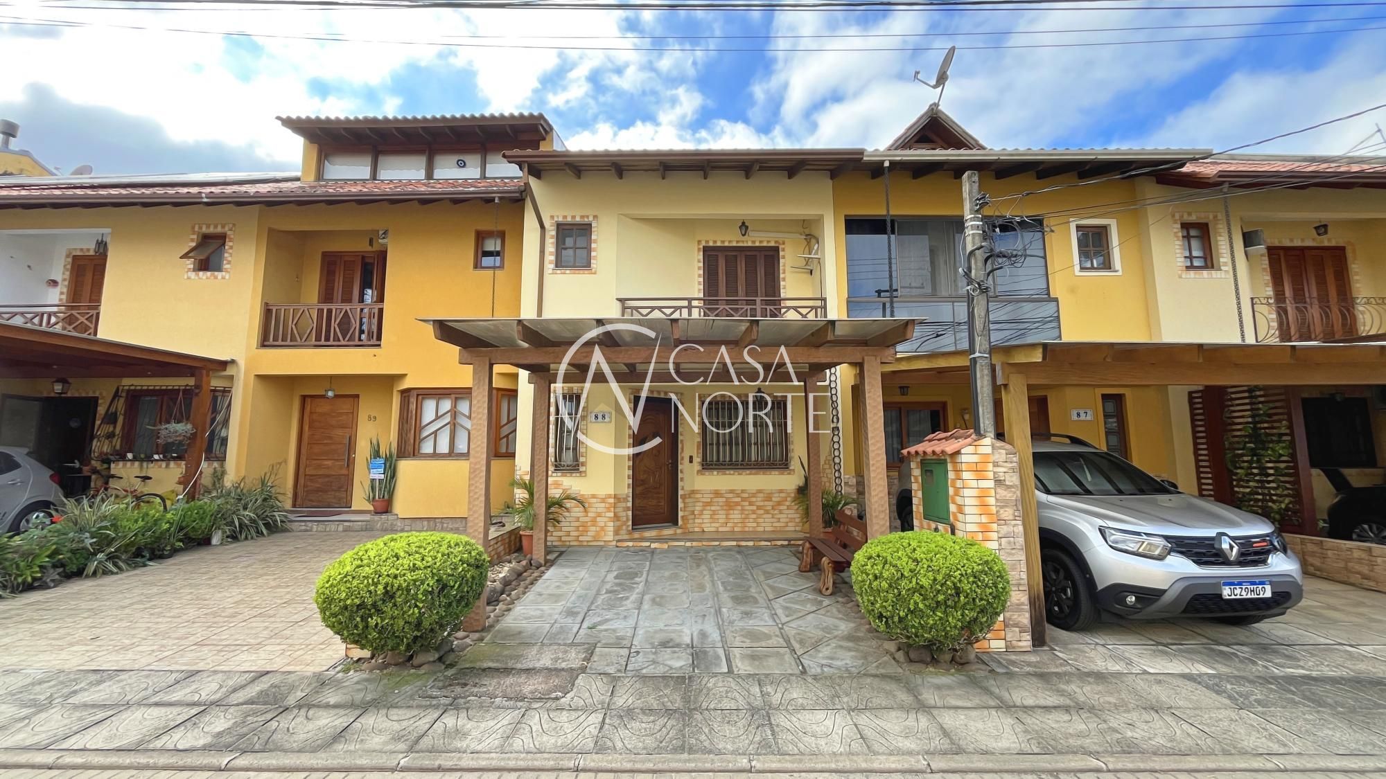 Casa de Condomínio à venda com 3 quartos, 96m², 1 suíte, 2 vagas, Avenida Edgar Pires de Castro no bairro Hípica em Porto Alegre