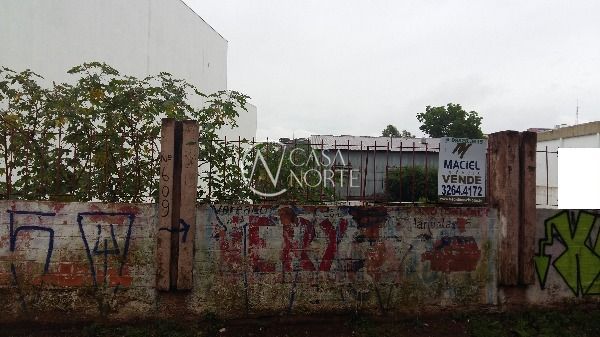 Terreno à venda  com 448m², Avenida Nonoai no bairro Nonoai em Porto Alegre