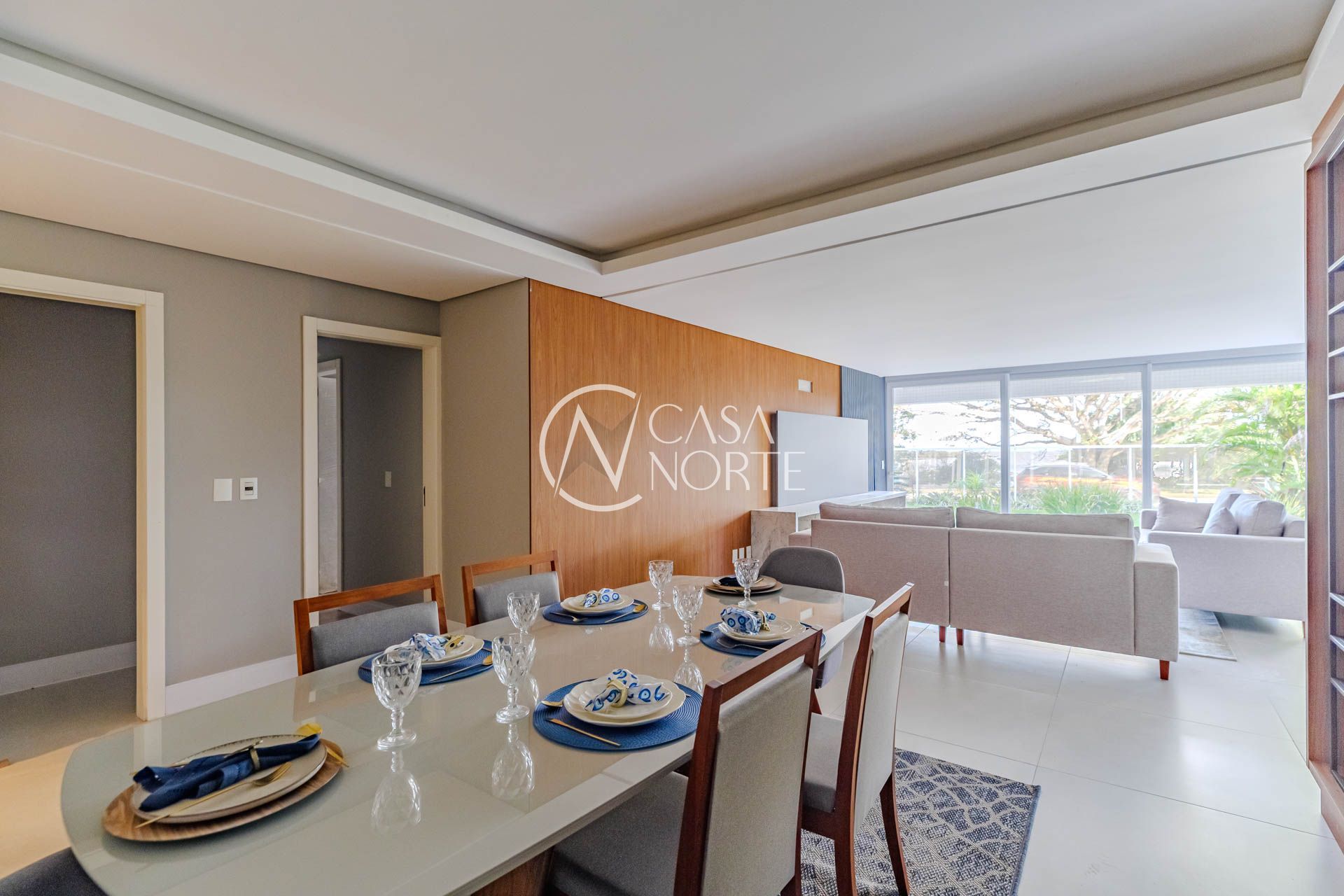 Apartamento à venda com 3 quartos, 190m², 3 suítes, 4 vagas, Rua Doutor Possidônio Cunha no bairro Vila Assunção em Porto Alegre