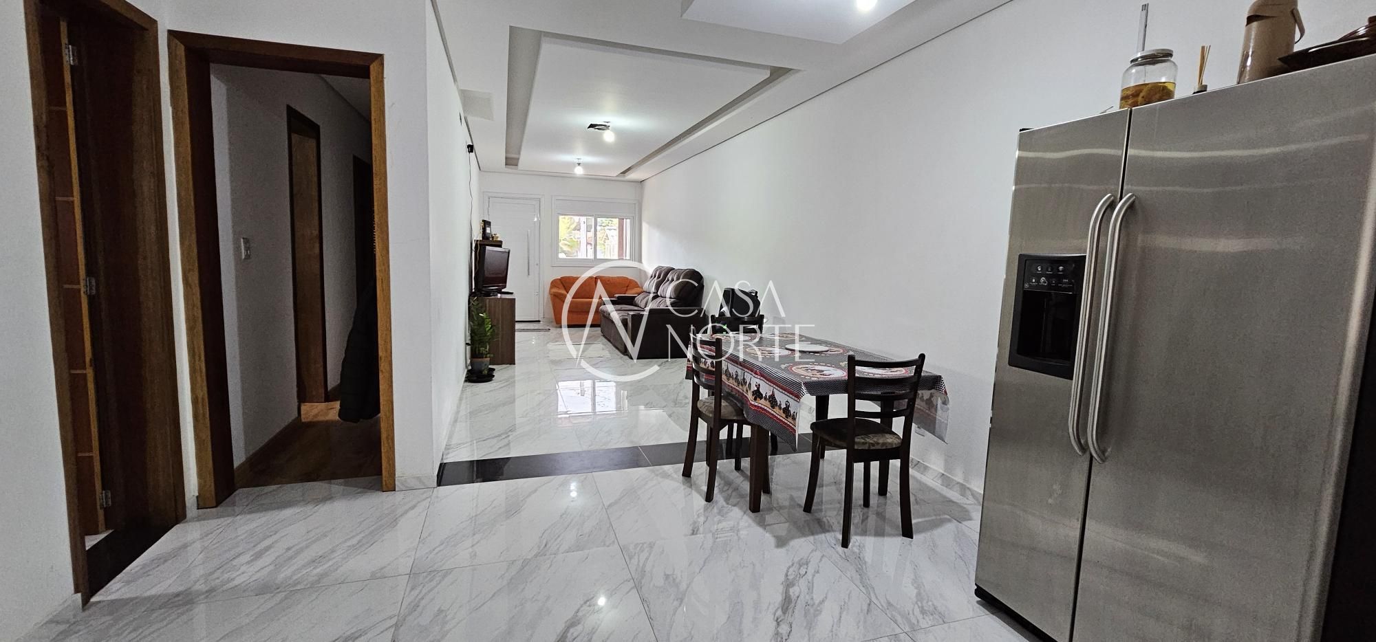 Casa à venda com 3 quartos, 170m², 2 suítes, 3 vagas, Rua Victor Issler no bairro Espírito Santo em Porto Alegre