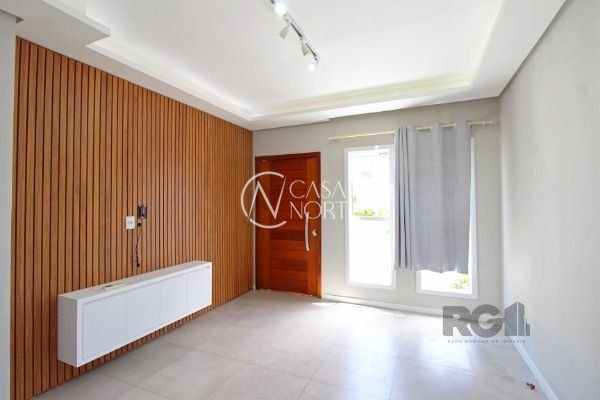 Casa de Condomínio à venda com 3 quartos, 90m², 1 suíte, 2 vagas, Rua Jean Vardaramatos no bairro Hípica em Porto Alegre