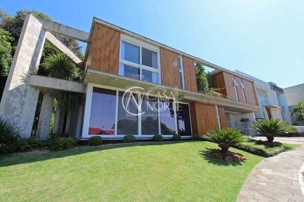 Casa de Condomínio à venda com 3 quartos, 278m², 3 suítes, 2 vagas, Rua Francisco Solano Borges no bairro Hípica em Porto Alegre