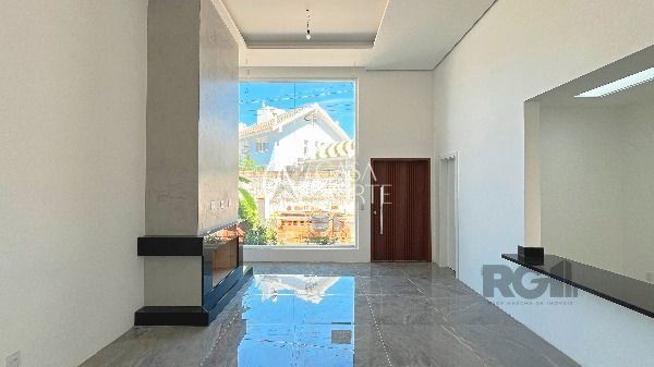 Casa de Condomínio à venda com 3 quartos, 111m², 1 suíte, 2 vagas, Rua Carlos Maximiliano Fayet no bairro Hípica em Porto Alegre