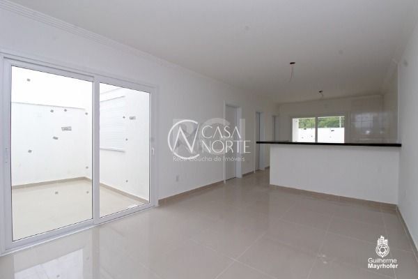 Casa à venda com 3 quartos, 196m², 1 suíte, 2 vagas, Rua Affonso Lunardelli no bairro Hípica em Porto Alegre