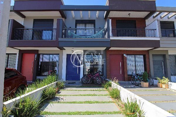 Casa à venda com 2 quartos, 111m², 2 suítes, 1 vaga, Rua Irany de Oliveira Santanna no bairro Hípica em Porto Alegre