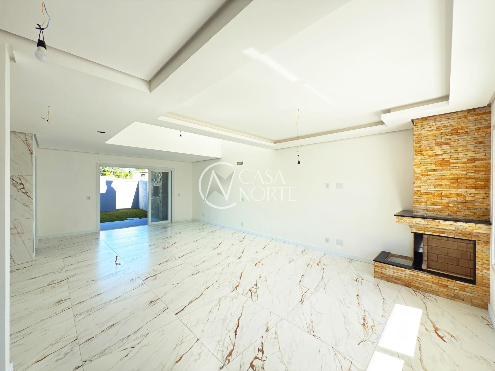 Casa de Condomínio à venda com 3 quartos, 145m², 1 suíte, 2 vagas, Juca Batista no bairro Hípica em Porto Alegre