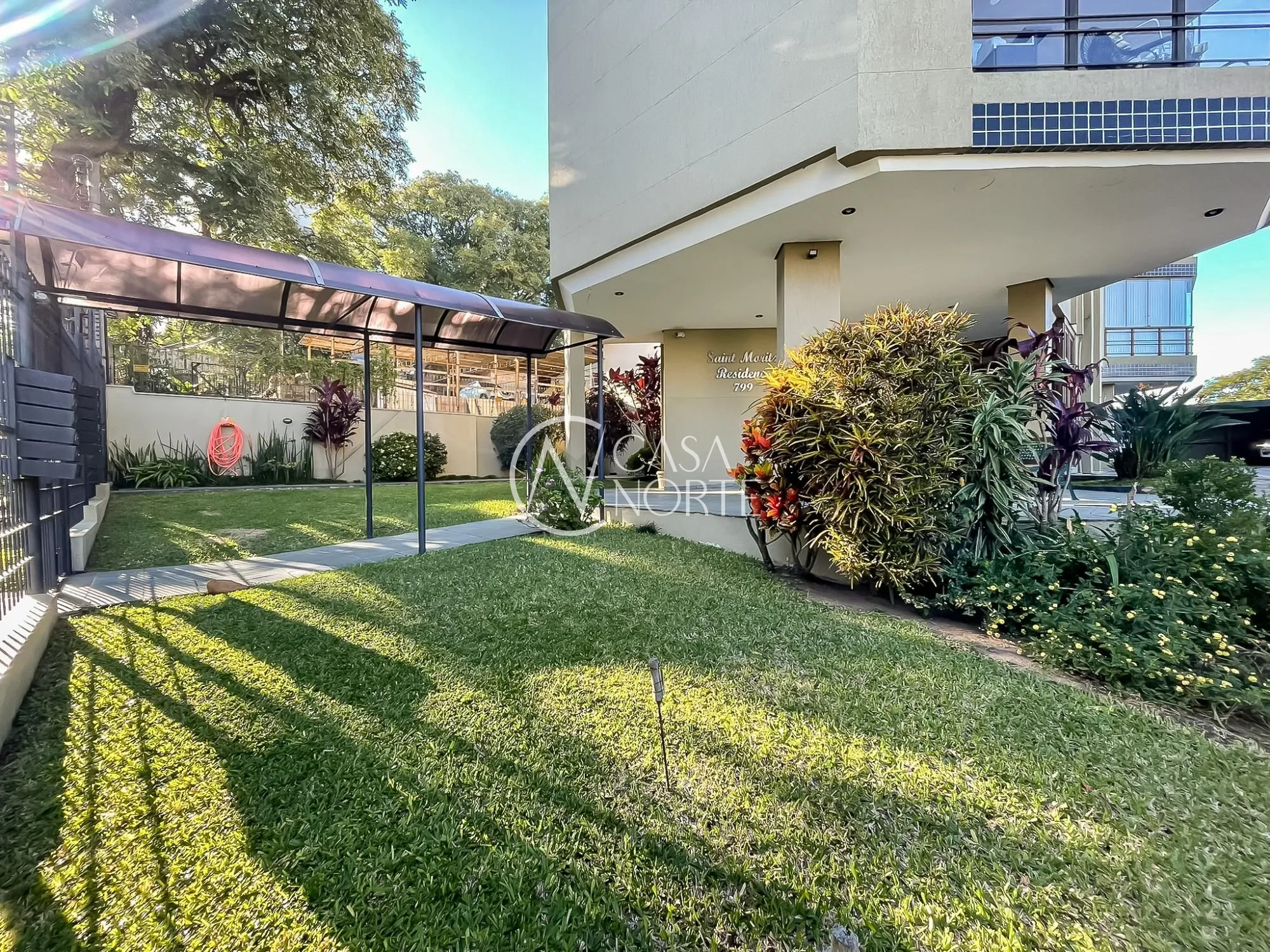 Cobertura à venda com 3 quartos, 157m², 2 suítes, 2 vagas, Rua Doutor Barcelos no bairro Tristeza em Porto Alegre