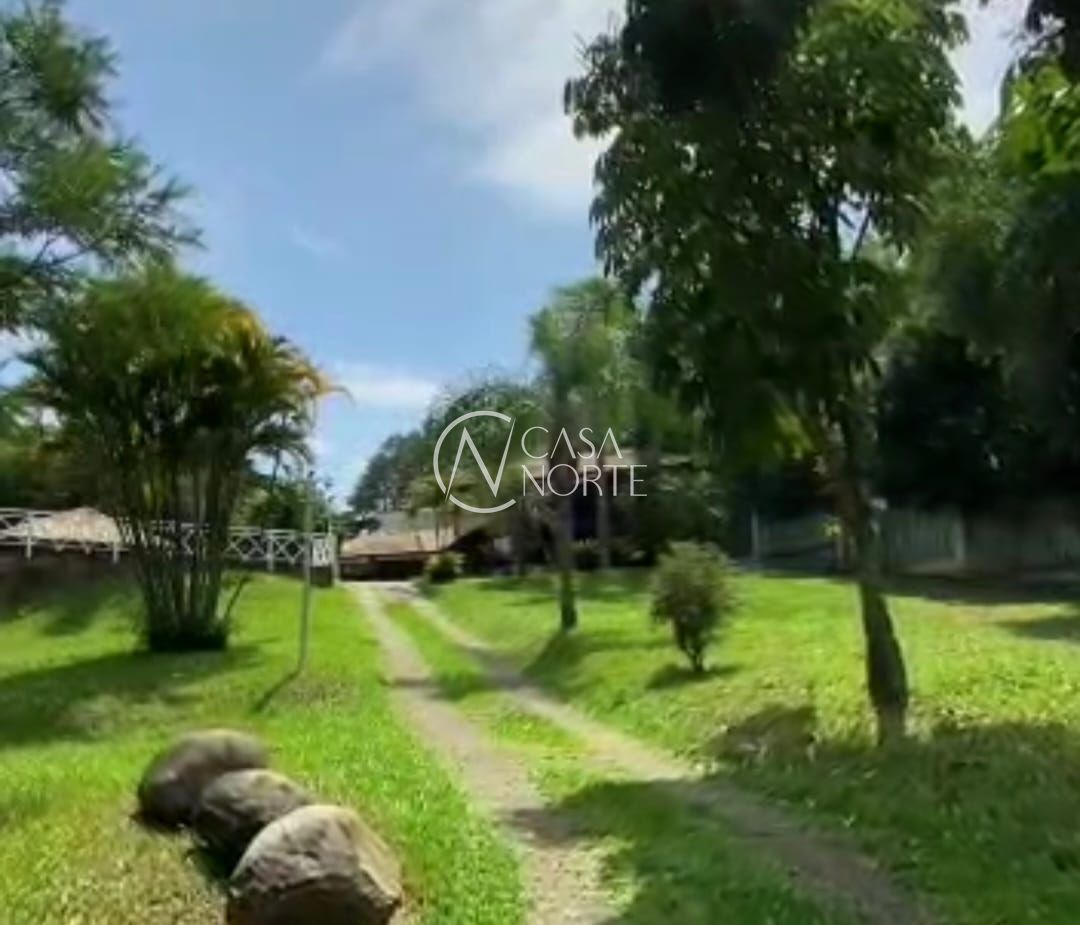 Sítio à venda com 3 quartos, 300m², 1 suíte, 5 vagas, Estrada Gedeon Leite no bairro Hípica em Porto Alegre