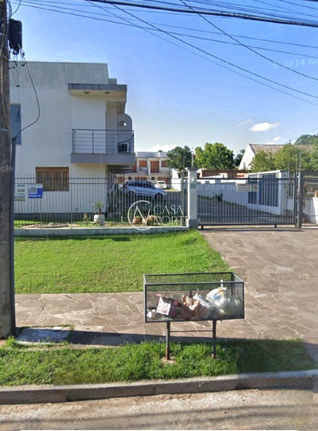 Casa de Condomínio à venda com 2 quartos, 105m², 2 suítes, 2 vagas, Rua Agenor Mendes Ouriques no bairro Guarujá em Porto Alegre