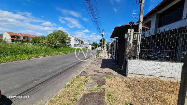 Terreno à venda  com 250m², Rua Izar Faria Correa Santanna no bairro Hípica em Porto Alegre