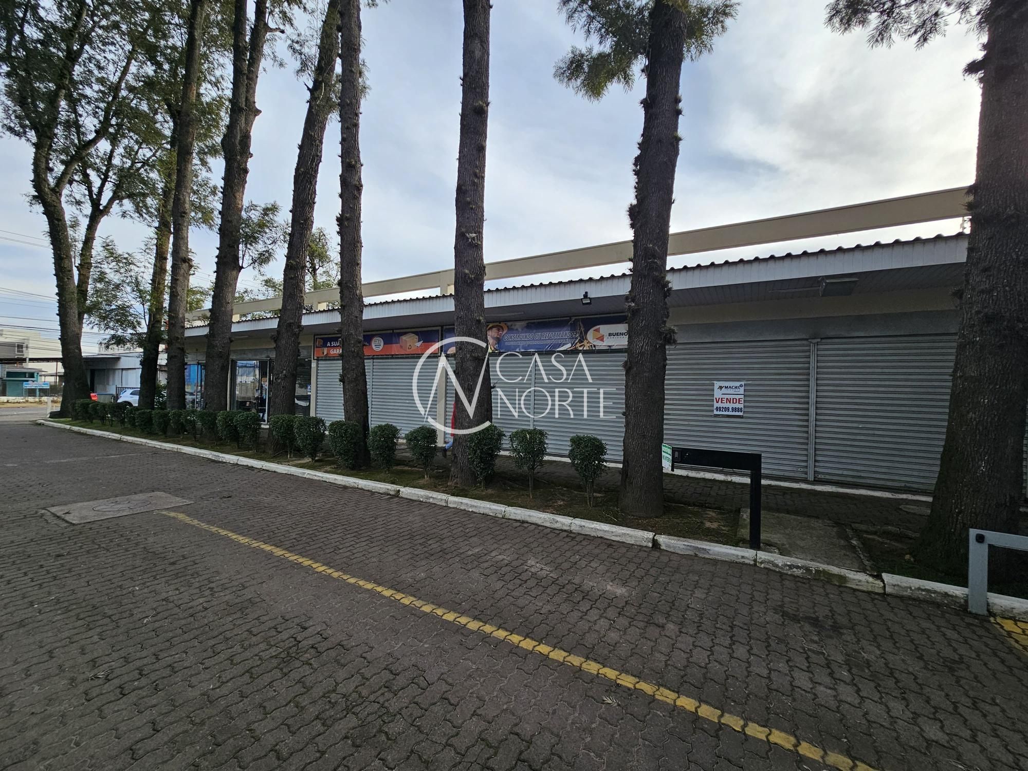 Loja à venda com 1 quarto, 39m², Avenida Edgar Pires de Castro no bairro Hípica em Porto Alegre