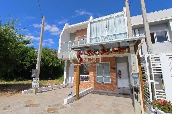 Casa à venda , 107m², 2 suítes, 1 vaga, Rua Vacaria no bairro Hípica em Porto Alegre