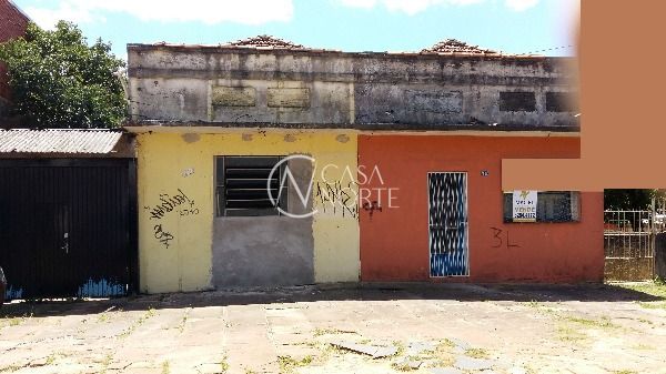 Terreno à venda  com 742m², Rua Intendente Alfredo Azevedo no bairro Glória em Porto Alegre