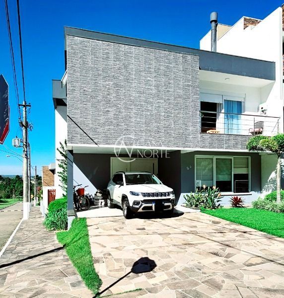 Casa de Condomínio à venda com 3 quartos, 230m², 3 suítes, 4 vagas, Rua Ivo Walter Kern no bairro Hípica em Porto Alegre