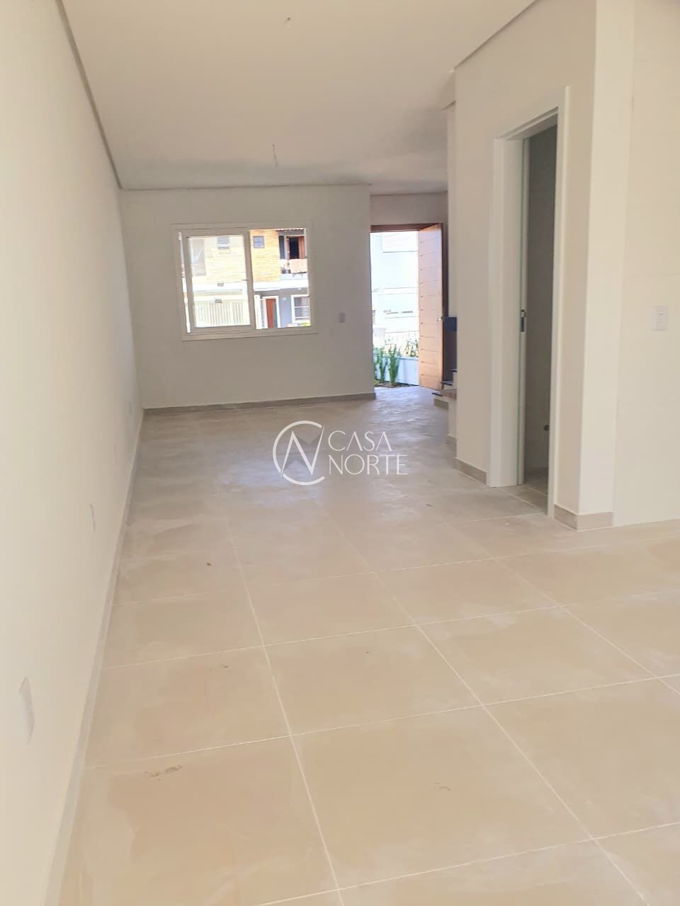 Casa à venda com 3 quartos, 125m², 1 suíte, 2 vagas, Rua Embira no bairro Hípica em Porto Alegre