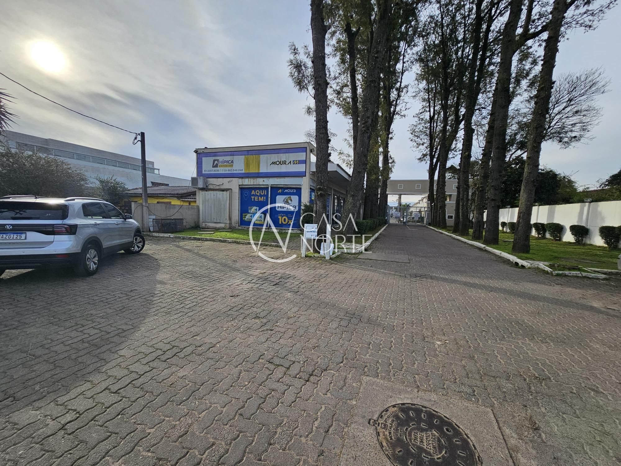 Loja à venda com 1 quarto, 39m², Avenida Edgar Pires de Castro no bairro Hípica em Porto Alegre